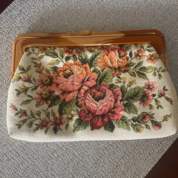 Floral Tapestry Clutch Bag - Picture 2 of 3